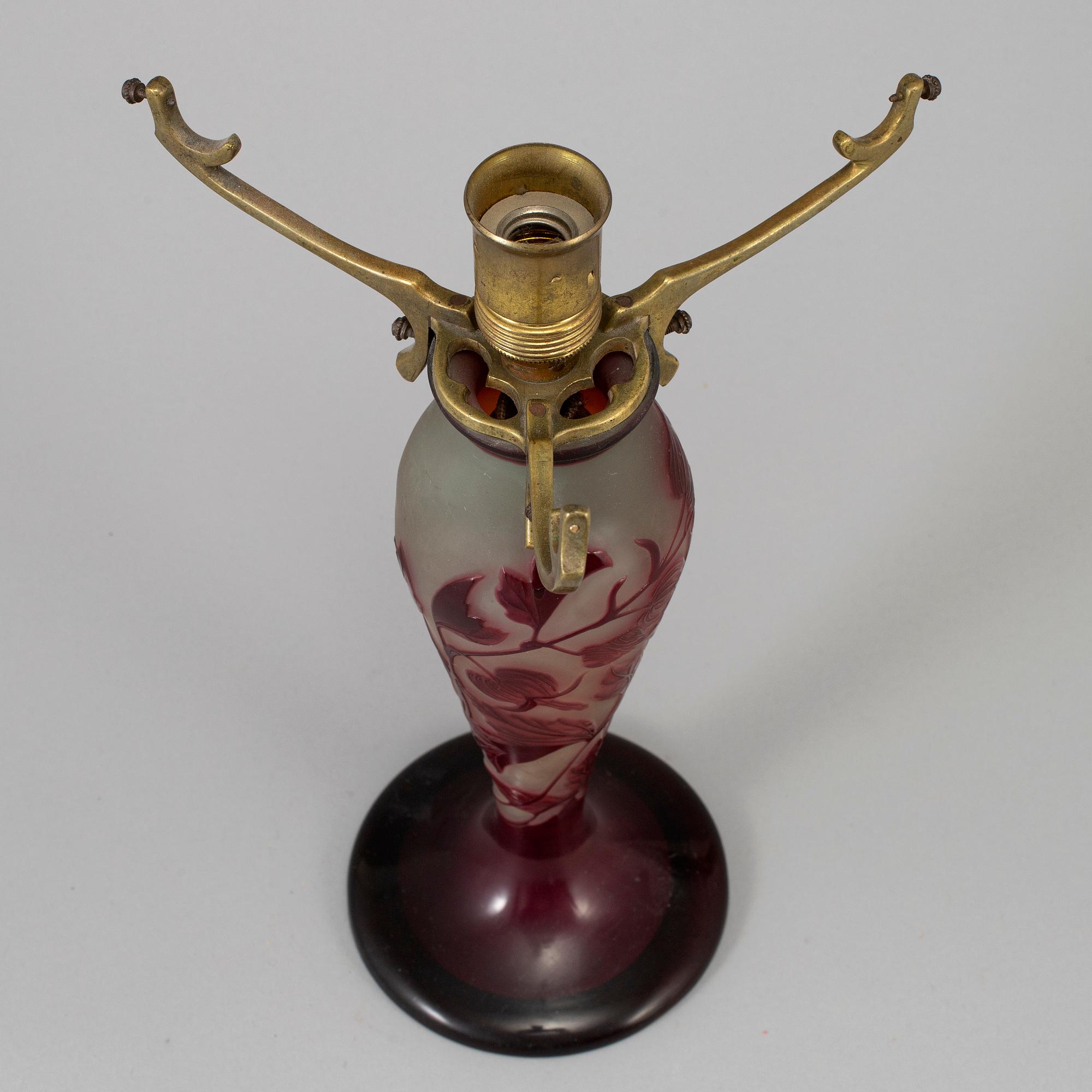 An Emile Gallé Art Nouveau cameo glass table lamp, Nancy, France.