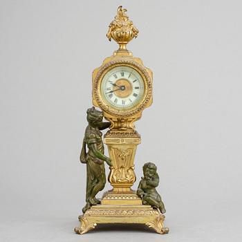 BORDSUR, Louis XVI-stil, Ansonia Clock Co, New York, USA. Omkring 1900.