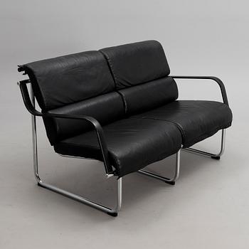 YRJÖ KUKKAPURO, SOFFA. "Remmi", Design Yrjö Kukkapuro.