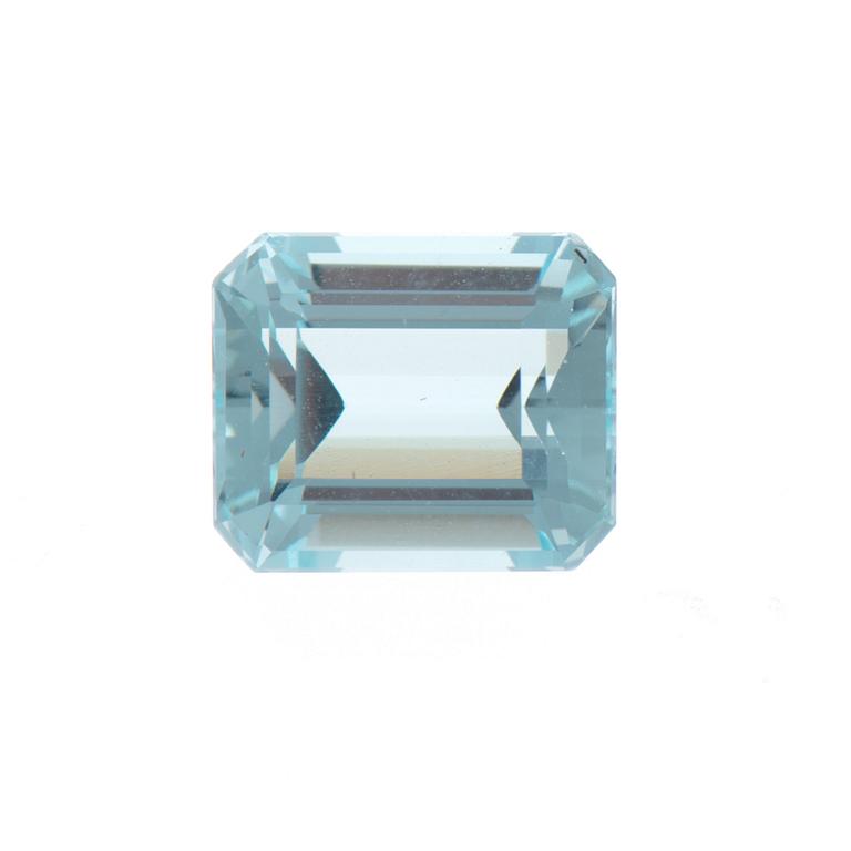 AN AQUAMARINE, emerald cut, 3.60 ct.