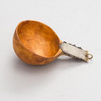 A masur birch and silver guksi /cup from Lapland marked OFE, Boden, Sweden, 1929. Sami handicraft / duodji.