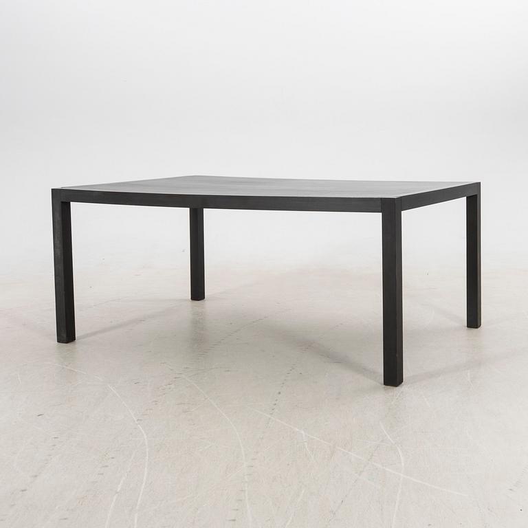 Dining table, 21st century.