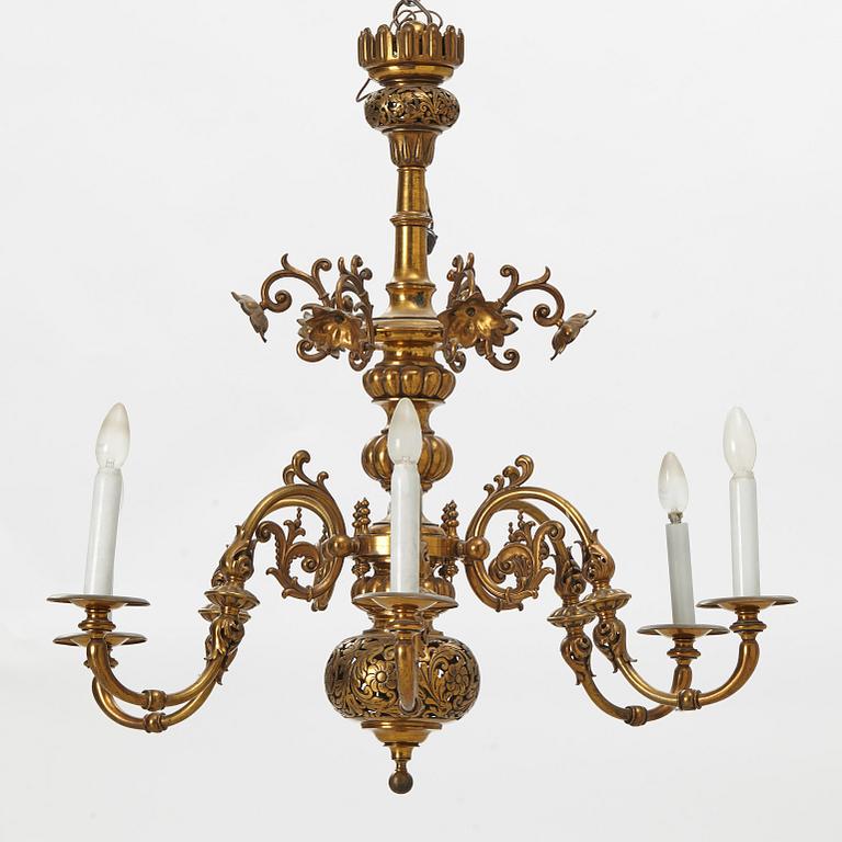 A Baroque style chandelier, around 1900.