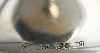 SILVERFÖREMÅL, 5 delar, 1900-tal.