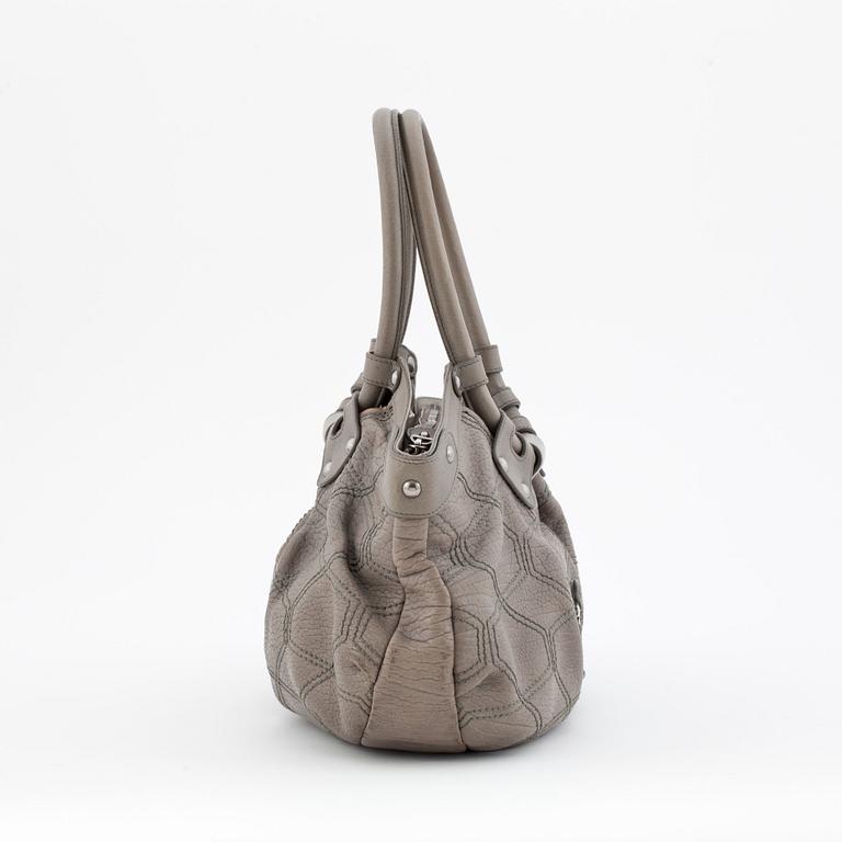 SALVATORE FERRAGAMO, a grey leather shoulder bag.