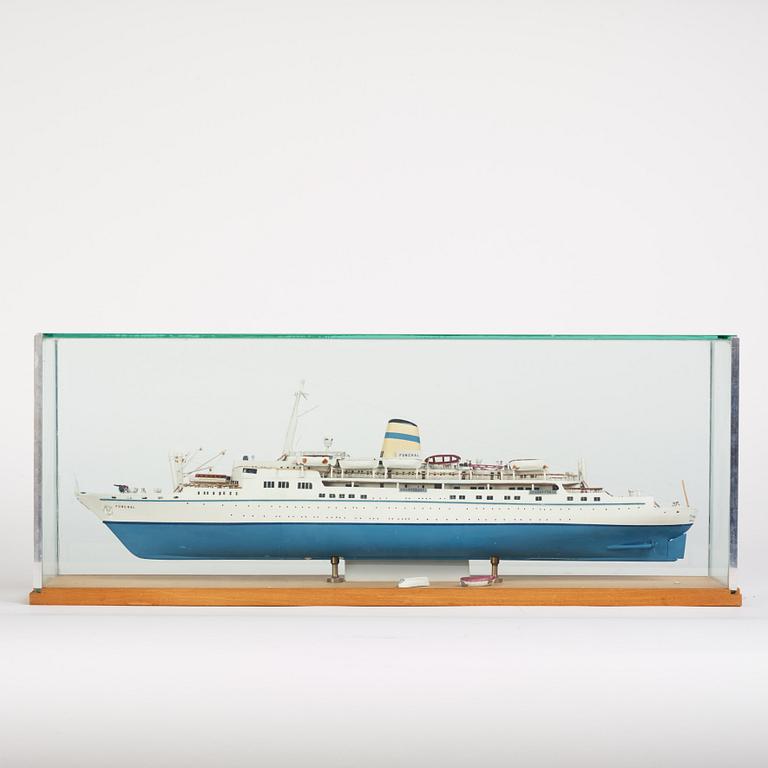 Ship model, M/V Funchal, built by Gunnar Roempke 1988-89.