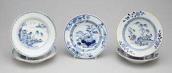 BÄRTALLRIKAR, 5 st, porslin, Kina, Qianlong (1736-1796).