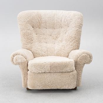 A lounge chair, Swedish Modern, first half of the 20th century.