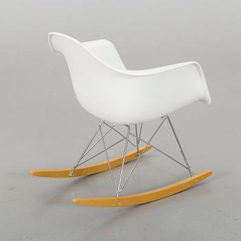 CHARLES & RAY EAMES, gungstol, "RAR", Vitra, 2017.