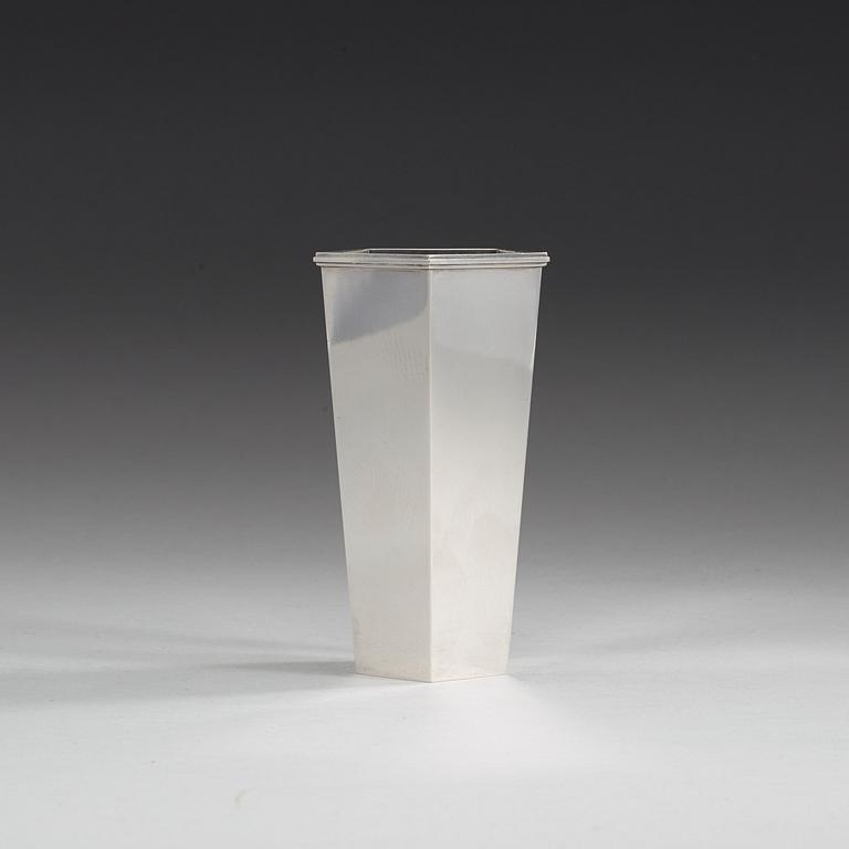 A Swedish 20th century silver vase, marks of Wiwen Nilsson, Lund 1966.