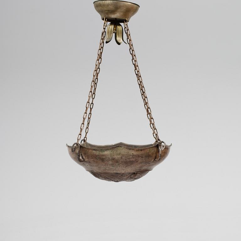 TAKLAMPA, jugend, omkring år 1900. Höjd ca 70 cm.