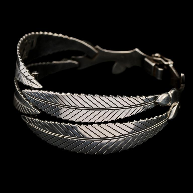 ARMBAND, sterlingsilver, Gertrud Engel , A MICHELSEN, Stockholm, 1958. Vikt 31 g.