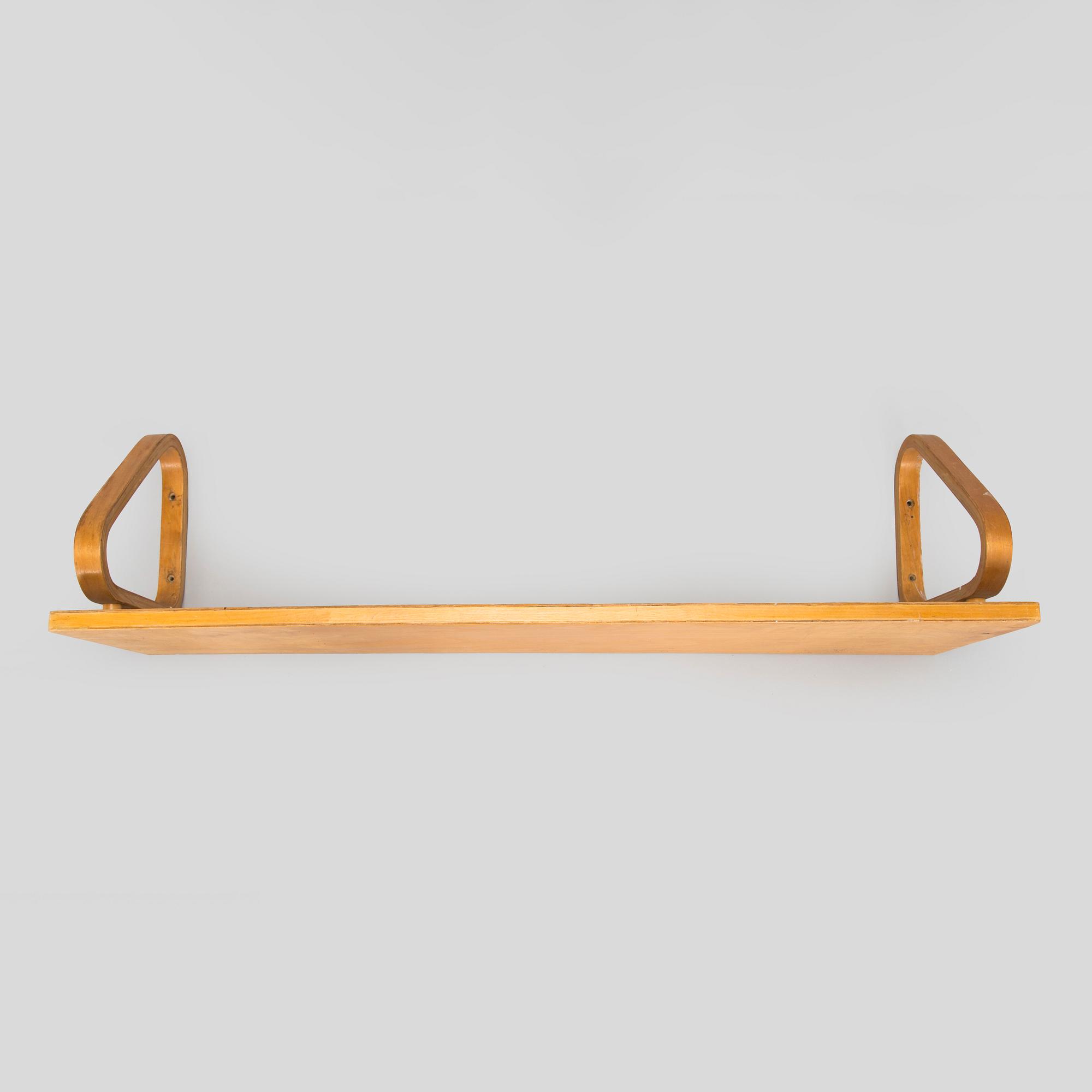 Alvar Aalto, vägghylla, modell 112 för O.Y. Huonekalu- ja Rakennustyötehdas A.B. 1930/1940-tal.
