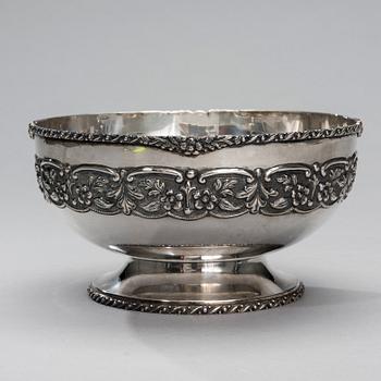 SKÅL, silver, A. Harkon Kulta, Lahtis 1979. Vikt 740 g.