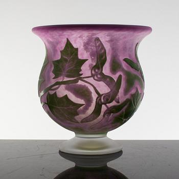 An overlay unique glass vase by Astrid Gate 1997.