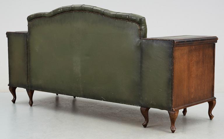 SOFFMÖBEL, Chesterfield-stil, 1900-talets första hälft.