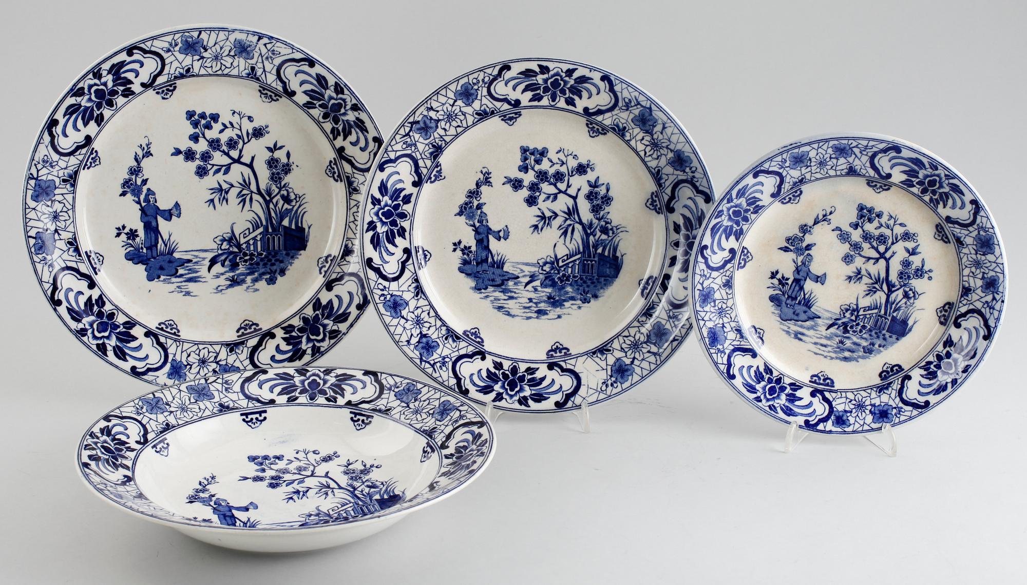 MATSERVIS, 52 del, porslin, "Shanghai", Rörstrand, tidigt 1900-tal.