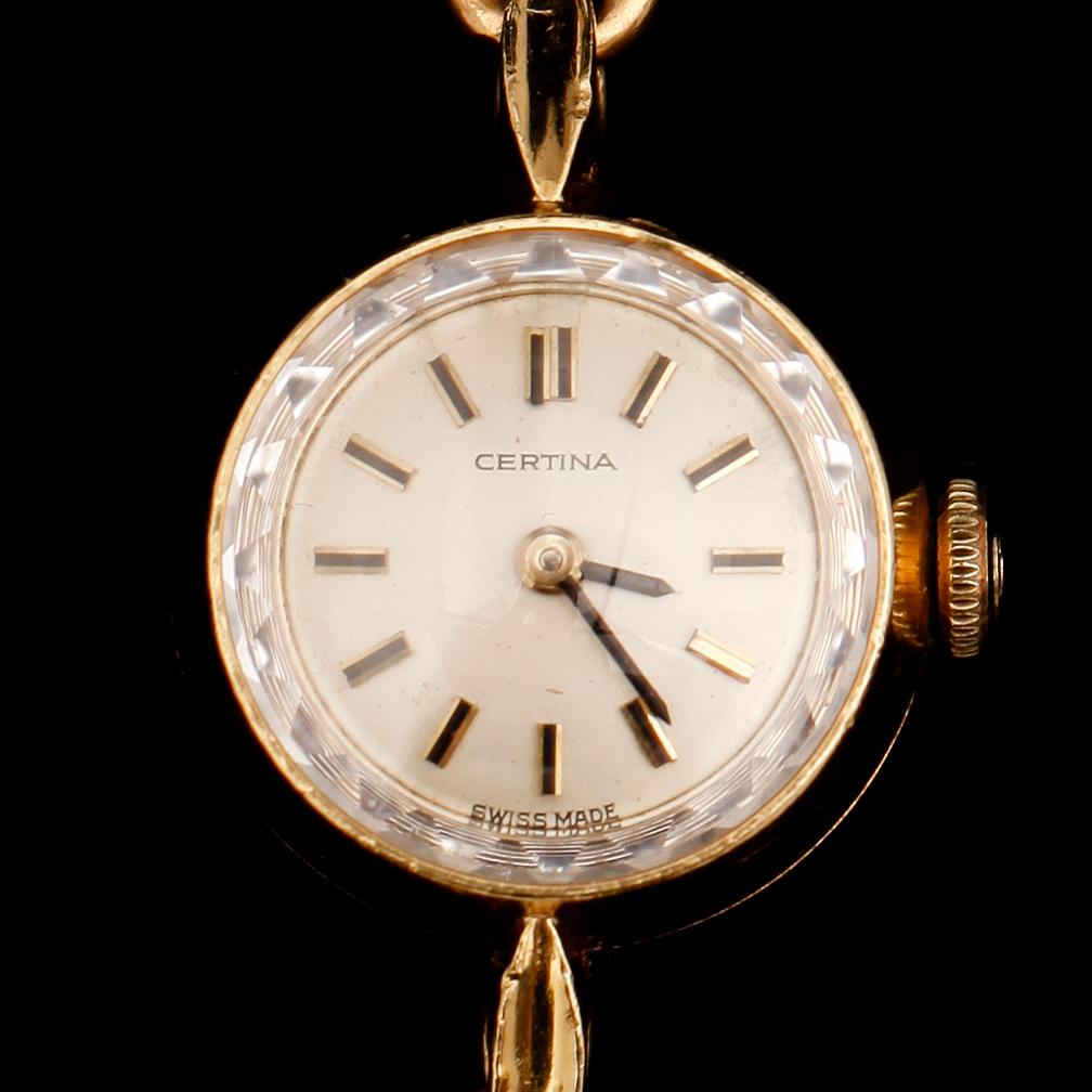 DAMARMBANDSUR, 18 k, 1939, Certina. Total vikt med urverk 21 g.