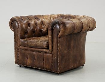 FÅTÖLJ, Chesterfieldmodell, 1900-talets andra hälft.