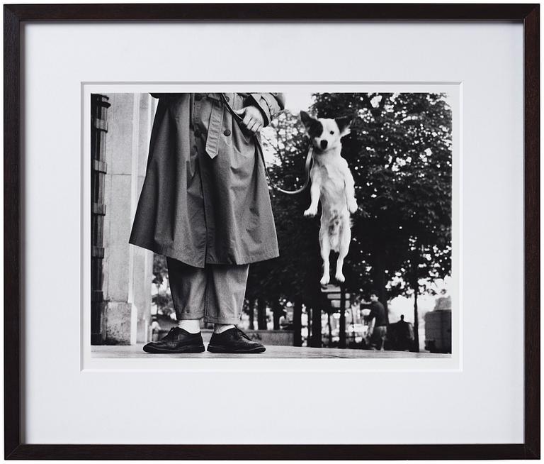 Elliott Erwitt, "Paris, France, 1989".