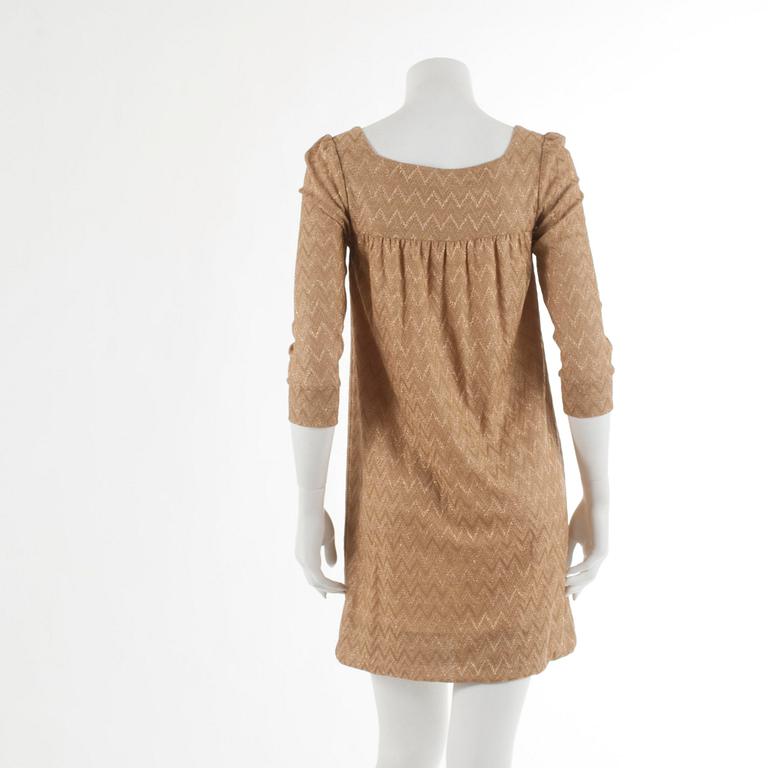 MISSONI m, a gold colored dress. Size M.