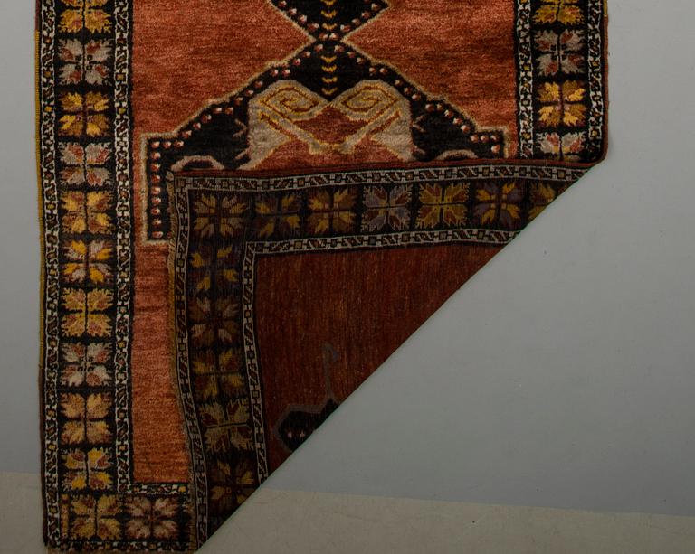 GALLERIMATTA, Sivas, Turkiet. Ca 110x380 cm.