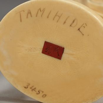 Two Japanese Ivory Okimonos, period of Meiji (1868-1912).