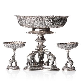 580. A three piece silver garniture, Thailand, circa 1900.