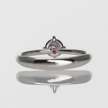 RING, 14K vitguld, turmalin 0,56 ct. Vikt 3,26 g.