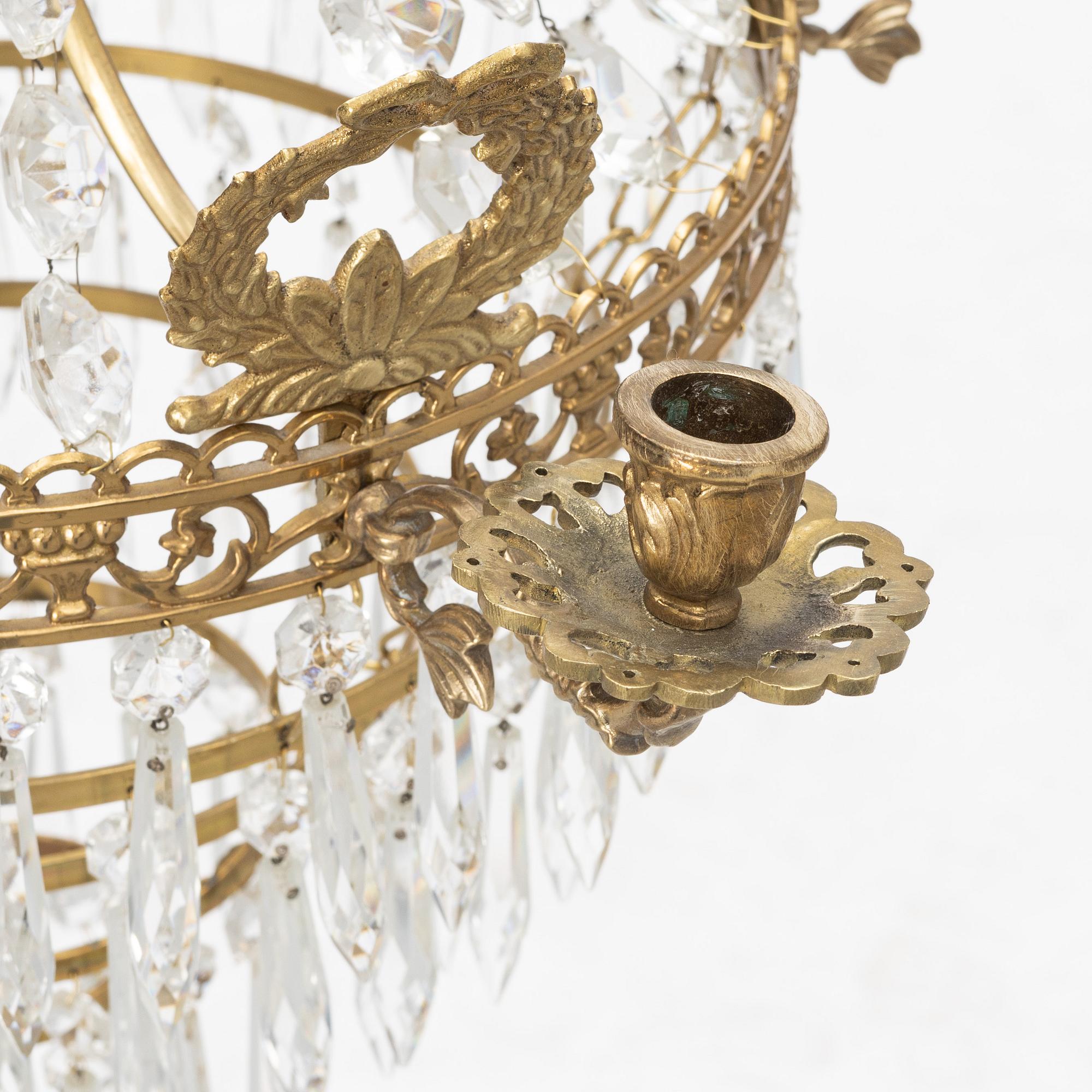 A 20th century chandelier.