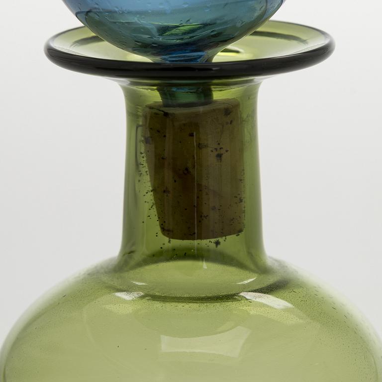 Kaj Franck, a decanter, KF 501  'The Bells of Kremlin', signed K. Franck, Nuutajärvi, Notsjö -60.