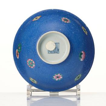 A blue sgrafitto bowl, Qing dynasty with Qianlong mark.