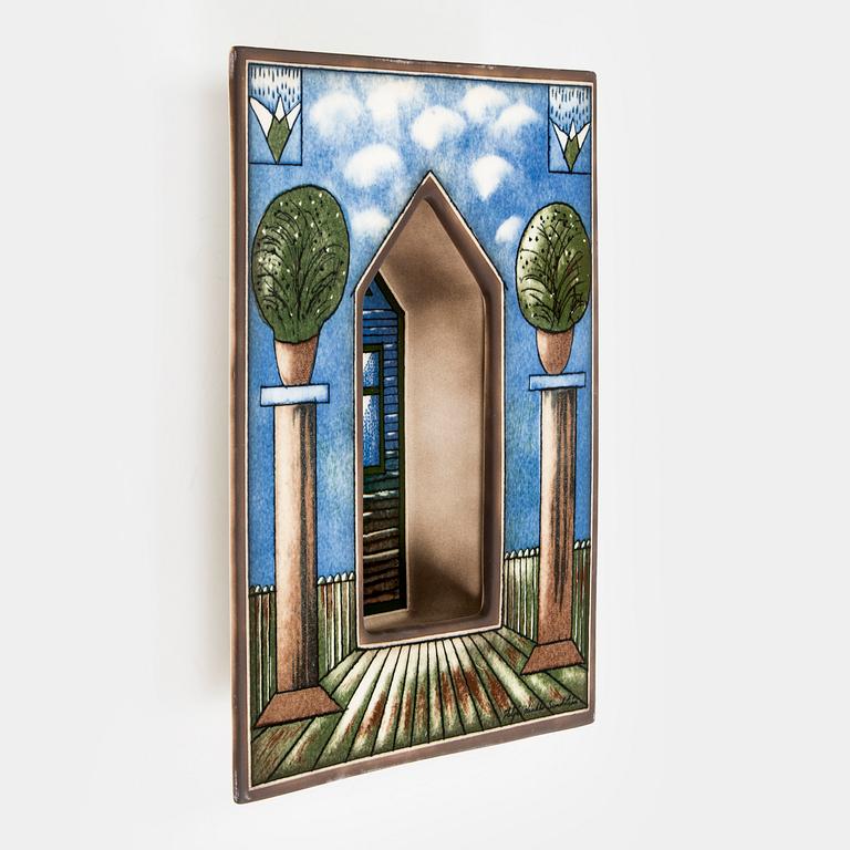 Heljä Liukko-Sundström, a ceramic wall scone, signed Heljä Liukko-Sundström Arabia.