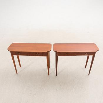 Sängbord/hallbord, ett par, 1900-talets mitt.