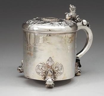 A Norweigen early 18th century silver tankard, makers mark of Christian Christiansen Berger d.e., (Strömsö 1700-1725).