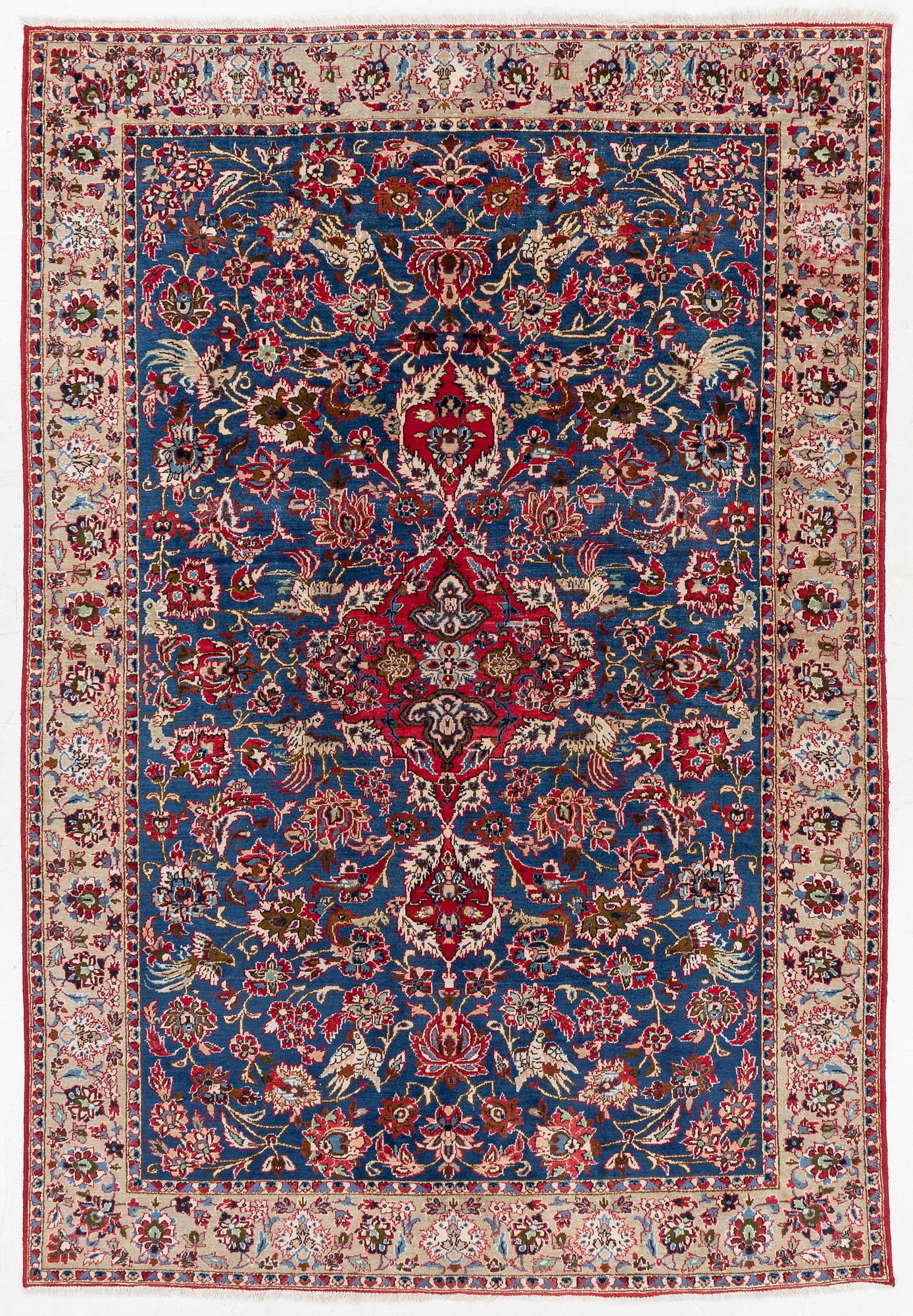 A Najafabad carpet, c. 293 x 202 cm.