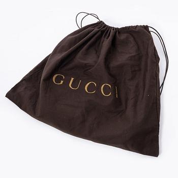 Burberry, weekend bag.