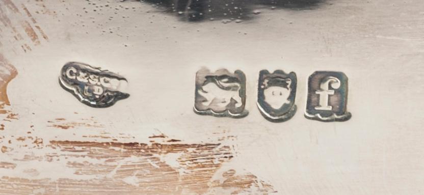 An English early 20th century silver bowl, mark of G & S Co Ltd London 1901.