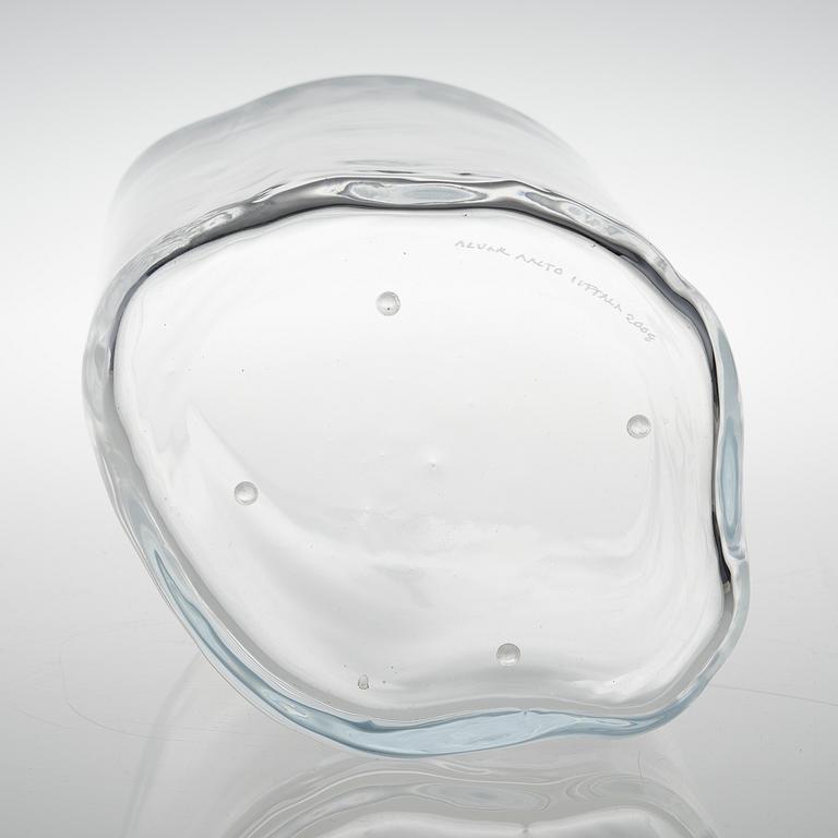ALVAR AALTO, VASE. Signed Alvar Aalto Iittala 2008. Designed in 1936.