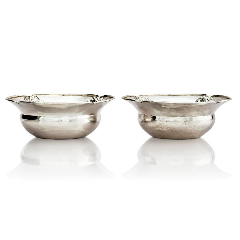 Georg Jensen, a pair of silver bowls, model '25', Copenhagen 1918, Swedish import marks GABF.