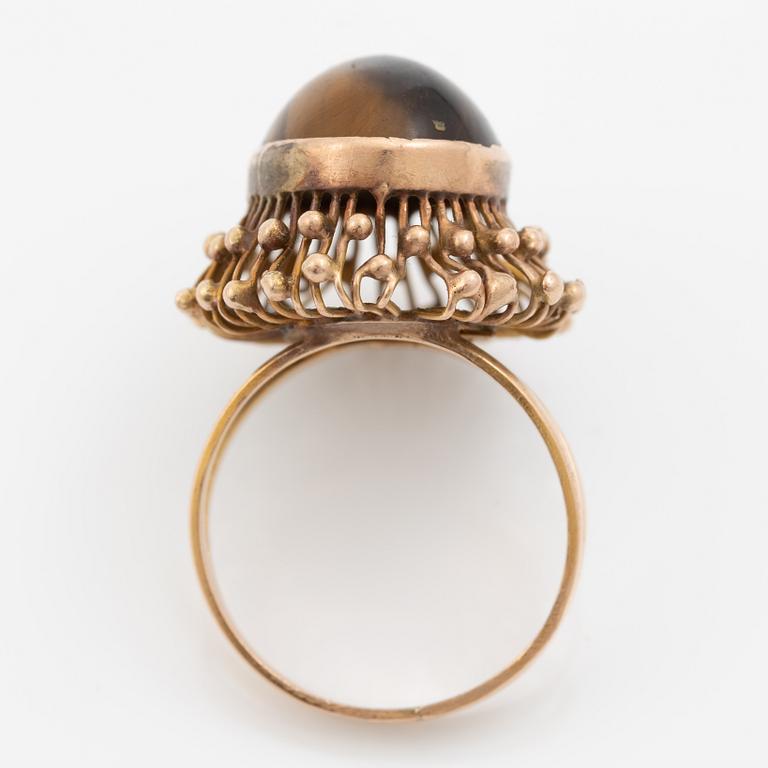 Ring 14K gold with quartz/tiger's eye.