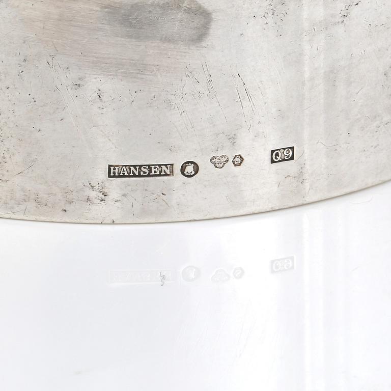 ARMBAND, silver med gröna stena, troligen kalcedon, Hans Hansen, Stockholm, 1966. Vikt 40, 93 g.