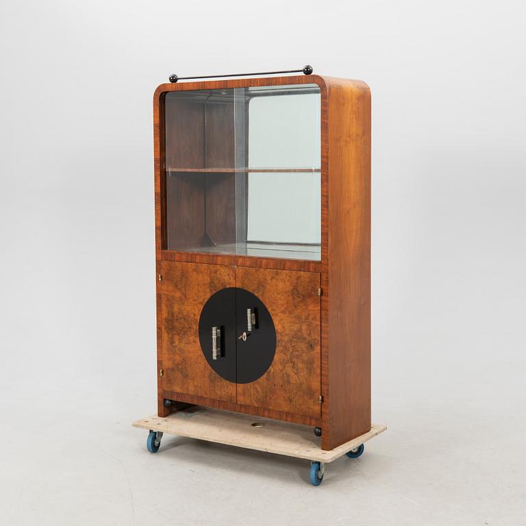 Vitrinskåp Art Deco 1900-talets första hälft.