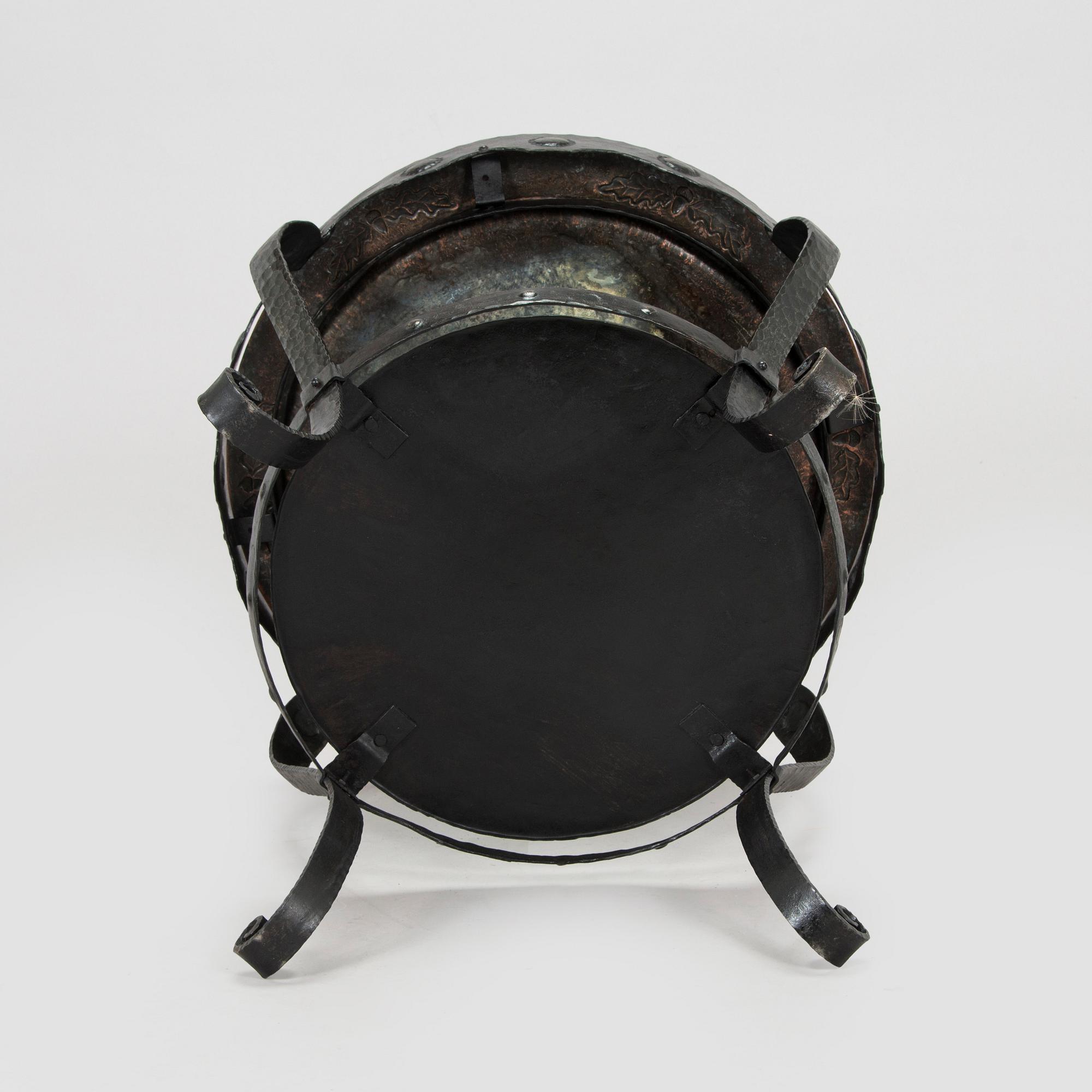 Pöytä, 1900-luvun alku.