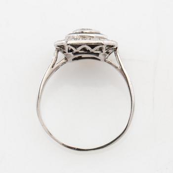 Ring of platinum with diamonds and faceted sapphires, Art Deco, K Anderson Stockholm 1938.