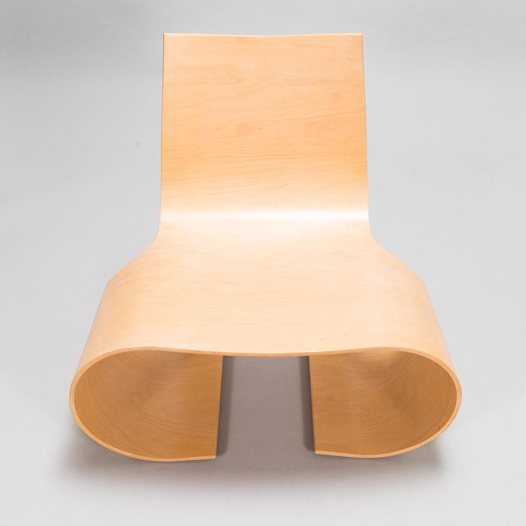 Peter Karpf, a 2001 'Oto' chair for Iform.