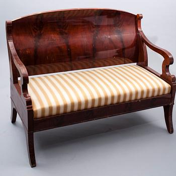 SOFFA, biedermeier, Ryssland 1800-talets mitt.