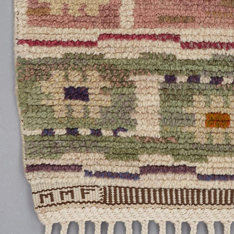 Märta Måås-Fjetterström, MATTA, "Ängarna", flossa, ca 263,5 x 155,5 cm, signerad MMF.