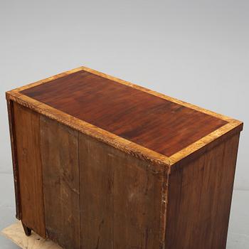 BYRÅ, empire, 1800-talets mitt.