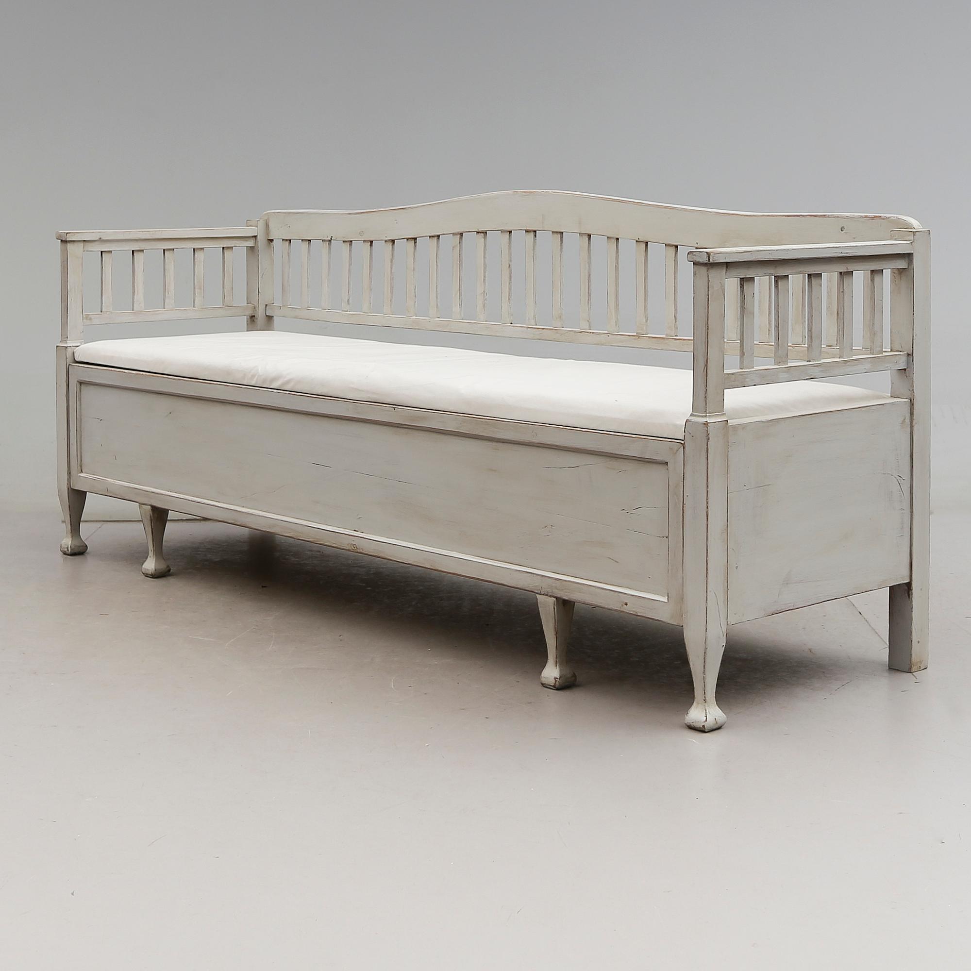 SOFFA, 1900-talets första hälft.